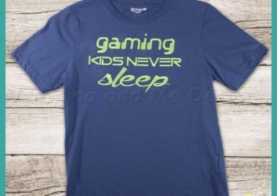 embroidered t-shirt green kids gift teenager gamer